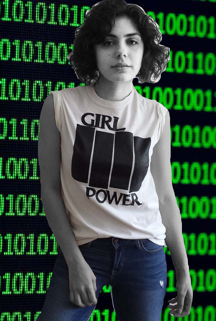 LOOSIES 'Girl Power' t-shirt (Black)